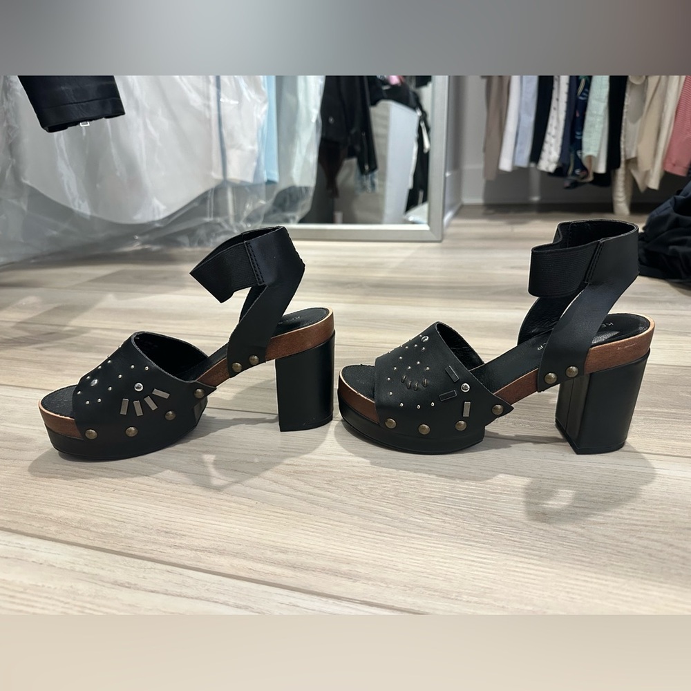 Kelsi Dagger Platform sandals